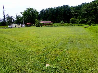 朝日公園キャンプ場の全景