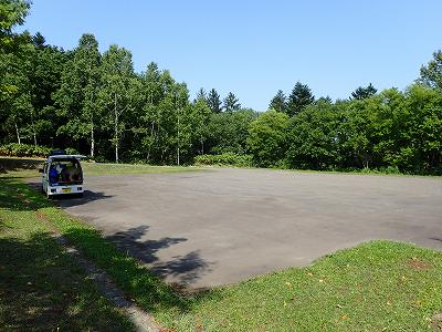 北竜町金比羅公園キャンプ場の駐車場