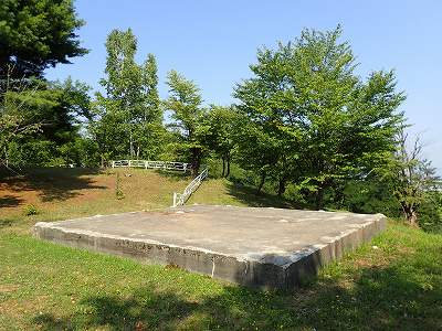 北竜町金比羅公園キャンプ場のステージもどき