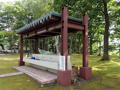 田島公園キャンプ場の炊事棟