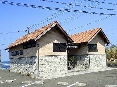 Facility in Mue beach campsite