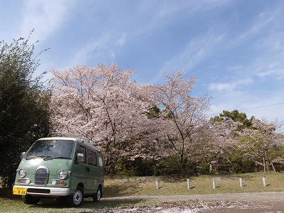 Parking lot in Hoki-koen campsite