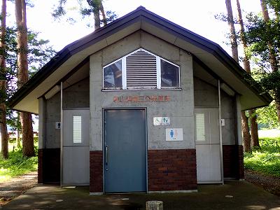 Restrooms of Akiyama-hama campsite