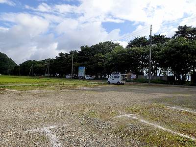 Parking lot of Sakka-hama campsite