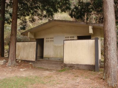 Vault Toilet of Nanbara-kyo campsite