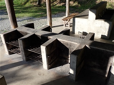 Fireplace in Daishi-yama shizen-koen campsite