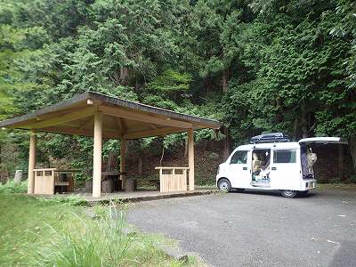 Parking lot of Shiraito-no-taki campsite