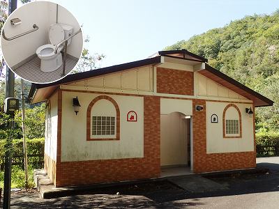 Restrooms 2 in Yasumuro dam campsite