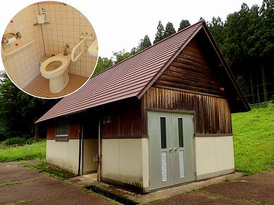 赤瀬ダム自由広場のトイレ