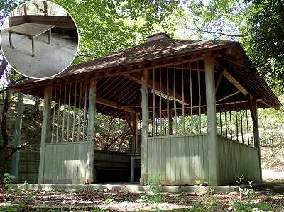 朝日山森林公園キャンプ場の東屋