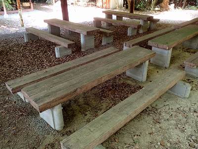 ふるさとの森 天神山キャンプ場の四阿の休憩所