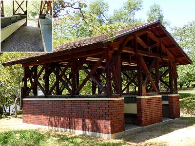 橘ノ丘総合運動公園キャンプ場の炊事棟