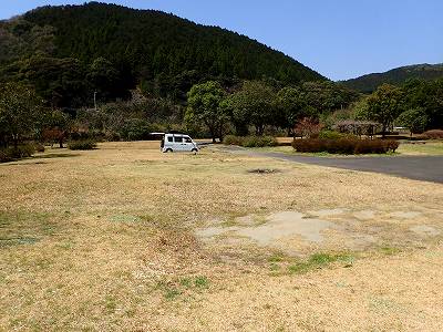 日平公園のサイト全景