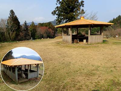 星ヶ窪キャンプ場の四阿