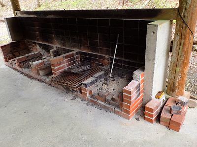 松葉川林間キャンプ場のカマド