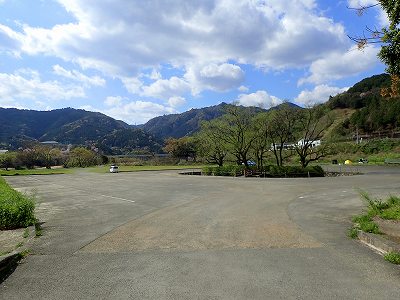宮の前公園キャンプ場の駐車場