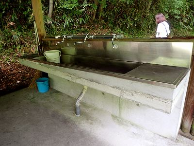 白猪谷オートキャンプ場の洗い場