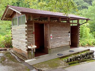 轟の滝キャンプ場（旧）のトイレ