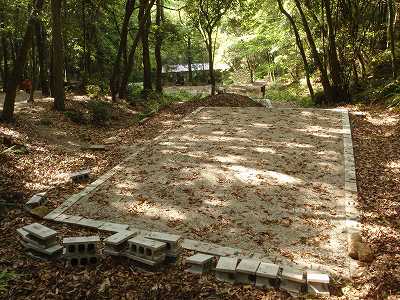 自然公園丸山キャンプ場の区画サイト