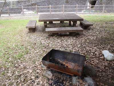 白岩戸公園のカマド