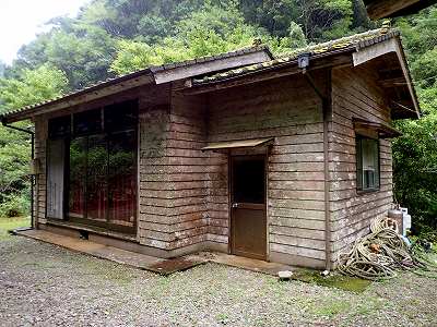 祇園滝 ふれあい広場の管理棟