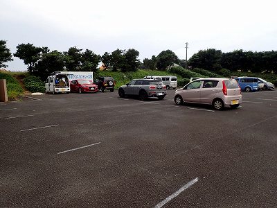 中瀬草原キャンプ場の駐車場