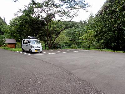 大沢森林公園キャンプ場の駐車場