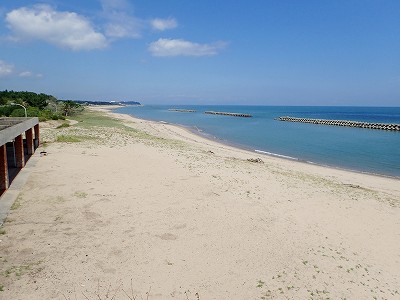 Beach in Uchidaryujin kaisuiyokujo campsite