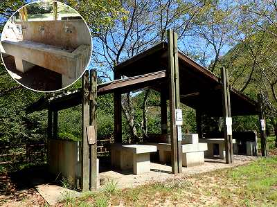 Cooking facility in Tottoriike-ryokuchi Sakura-no-sono