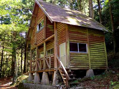 Bungalows in Okuhiratani campsite