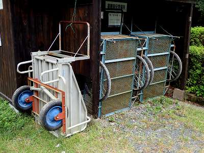 Carry cart in Shizuoka kenritsu shinrin-koen campsite