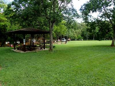 Gazebo in Shizuoka kenritsu shinrin-koen campsite