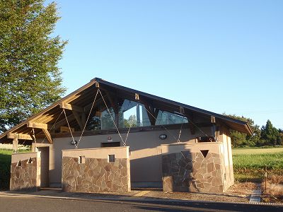 大山池キャンプ場のトイレ