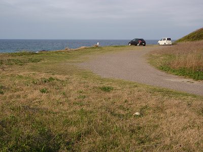 小田大浜キャンプ前の上段のテントサイト