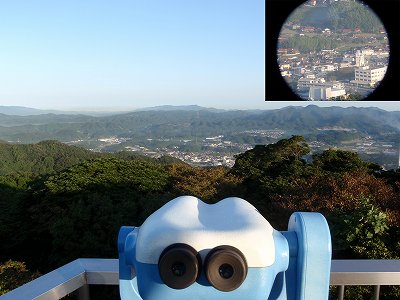 桜山総合公園キャンプ場の展望台の双眼鏡